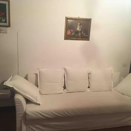 Apartmán Rosso Del Chianti Al Centro Storico 2 *
